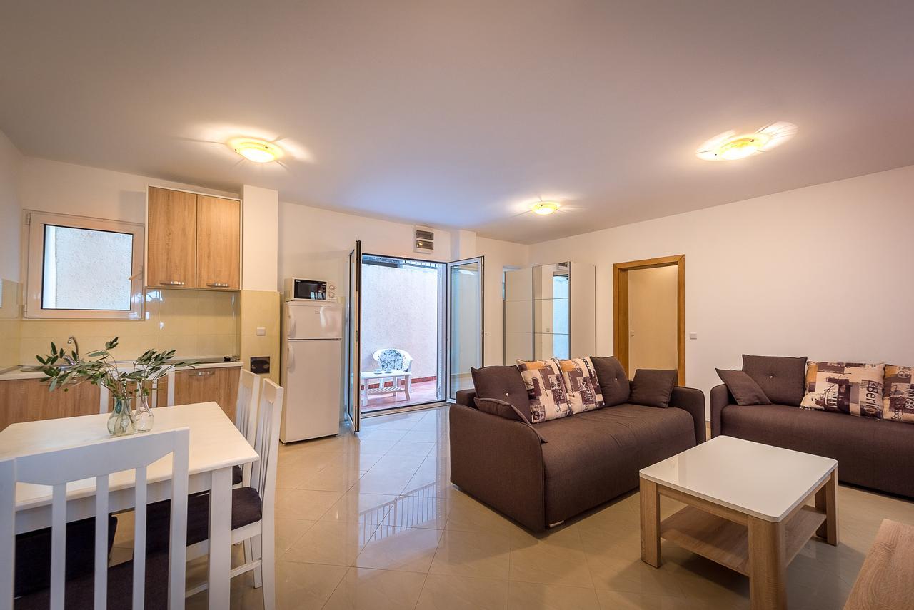 Apartments Mon Beach Budva Buitenkant foto