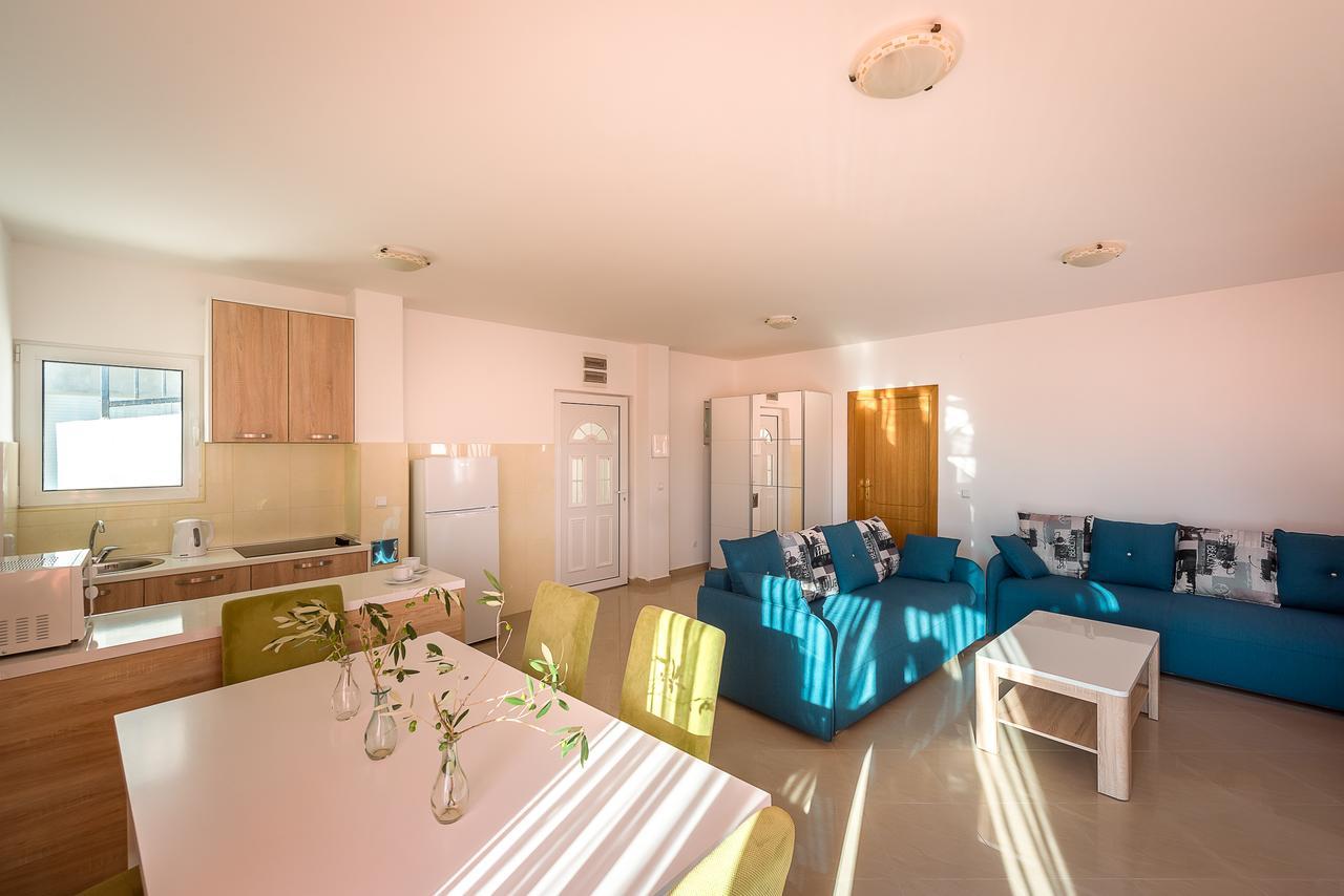 Apartments Mon Beach Budva Buitenkant foto
